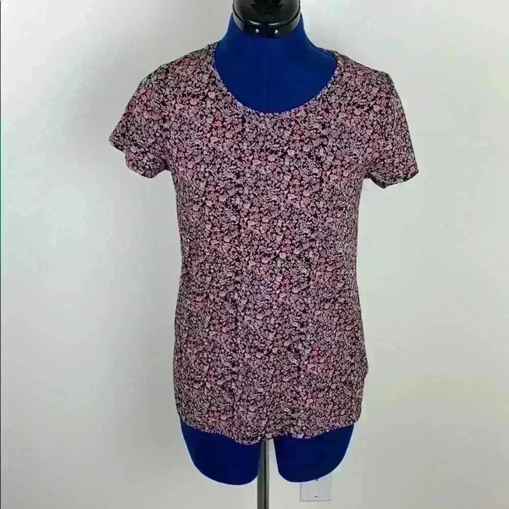 gap size m floral tee